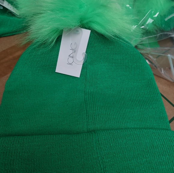 Get lucky beanie - Picture 2 of 2